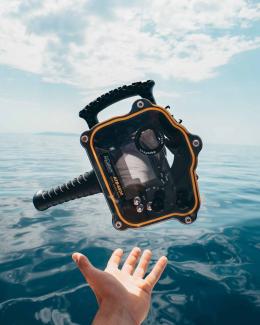 underwater camera housing